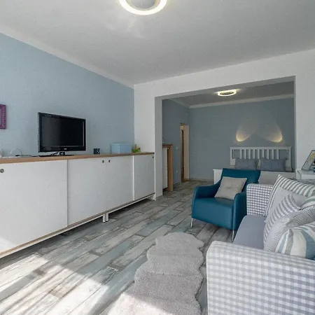 Lovely 1 Bdrm Apt / Central Colorful Cozy Gem شقة صوفيا