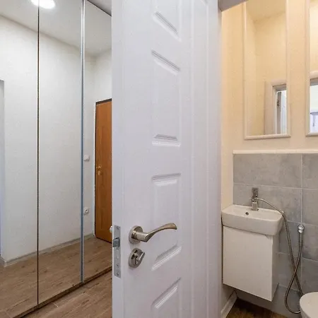 شقة Lovely 1 Bdrm Apt / Central Colorful Cozy Gem *